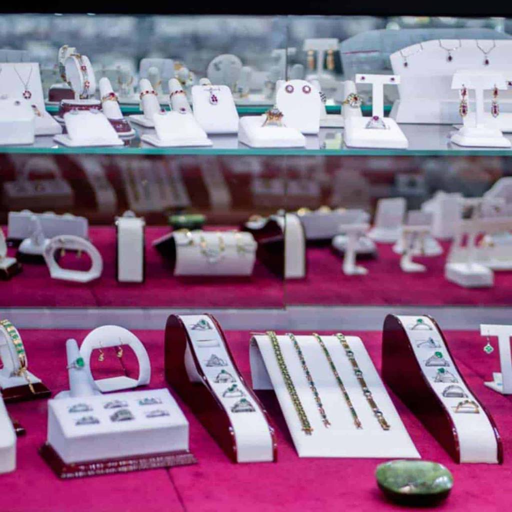 Munchels Jewelers