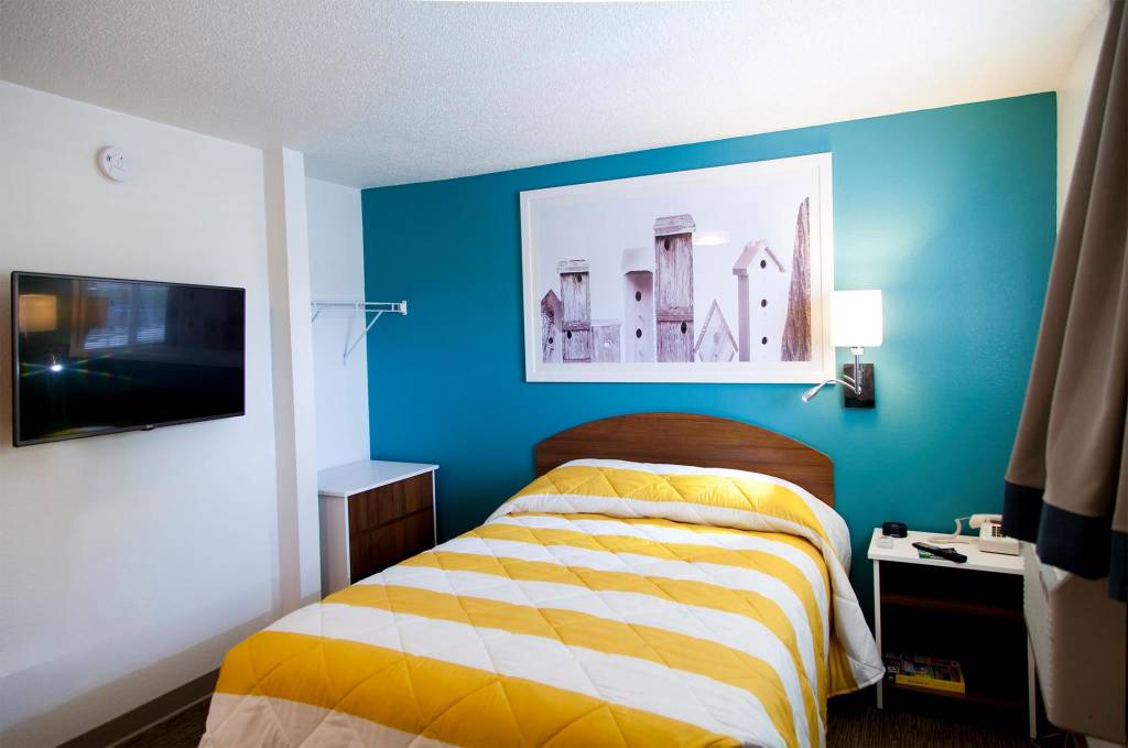 Inn Town Suites