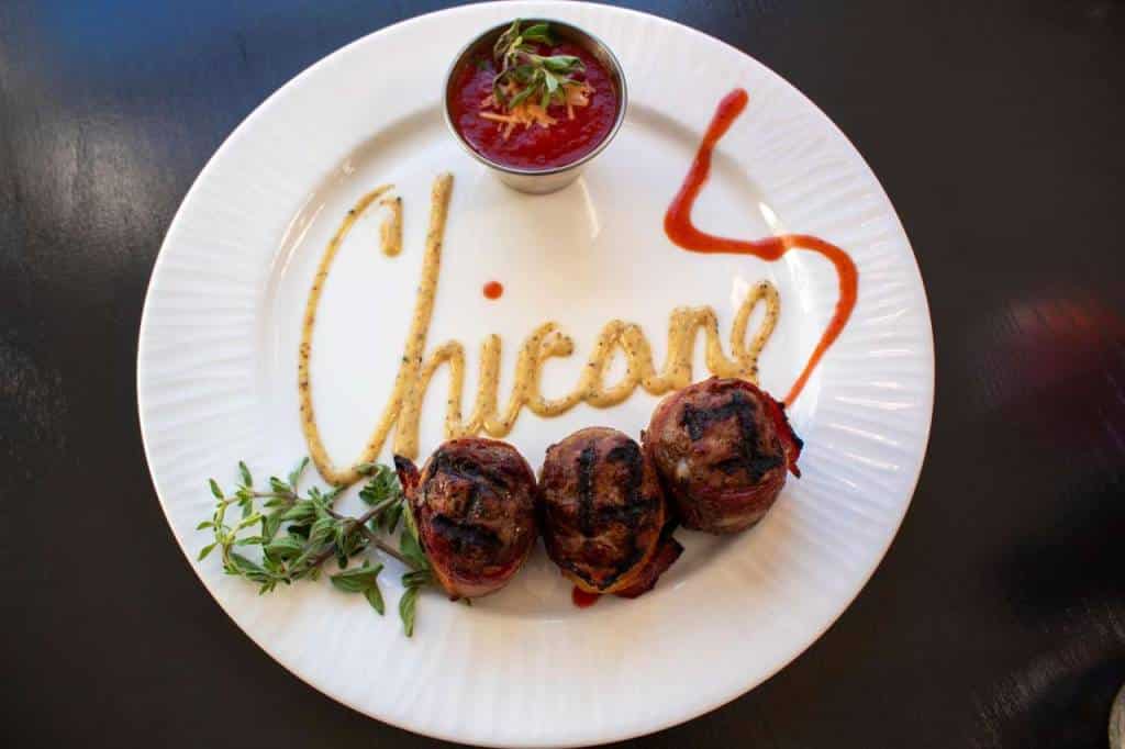 Chicanes Restaurant & Bar
