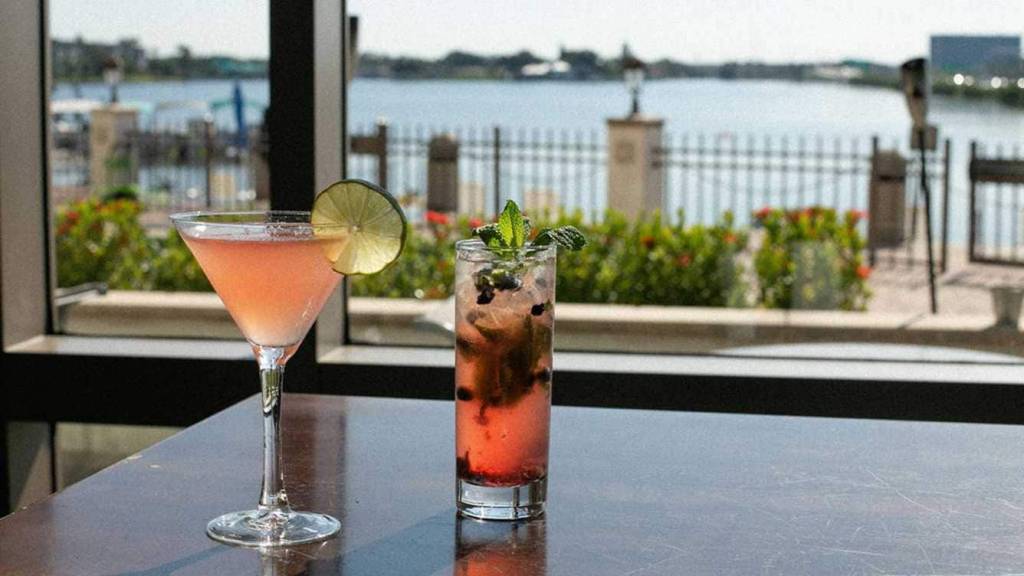AQUA Restaurant
