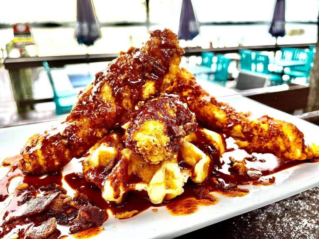 Tarpon Turtle Grill & Marina