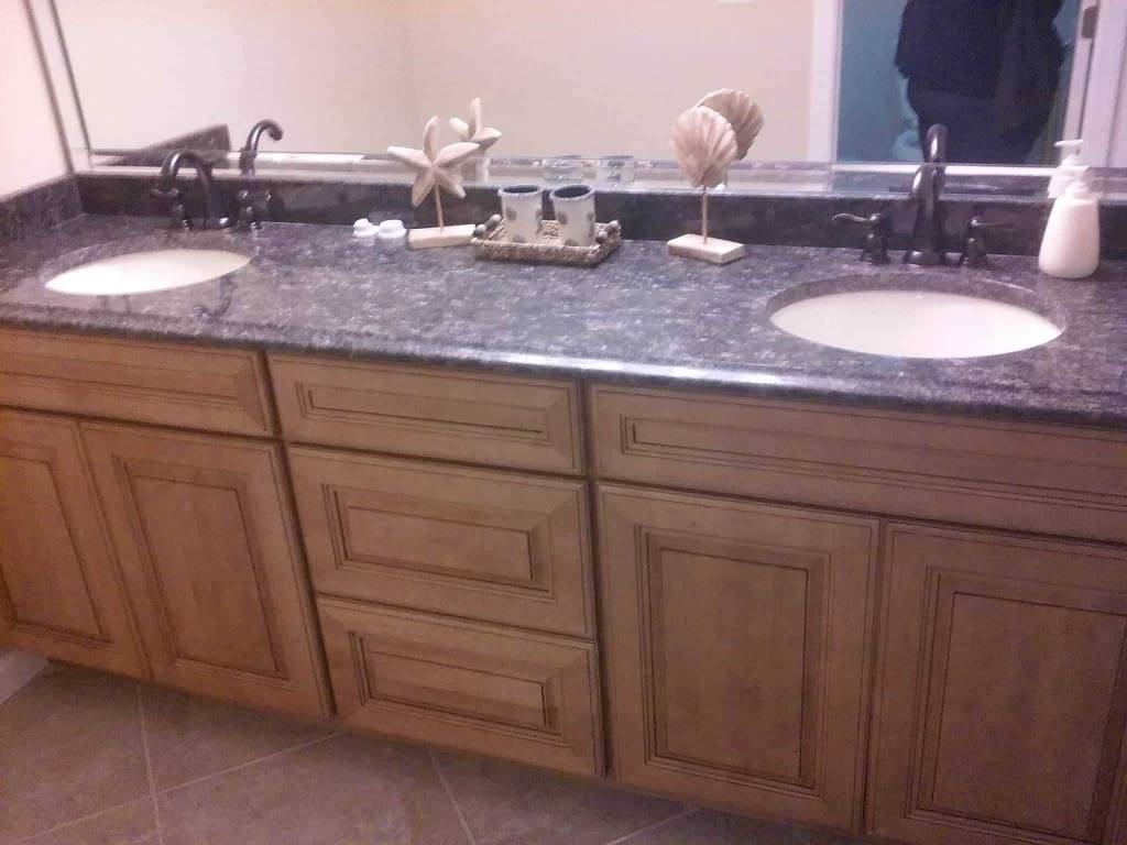 Custom Granite Kitchen & Bath