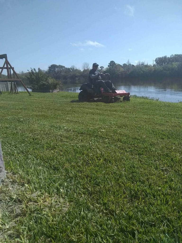 rafael's lawn services