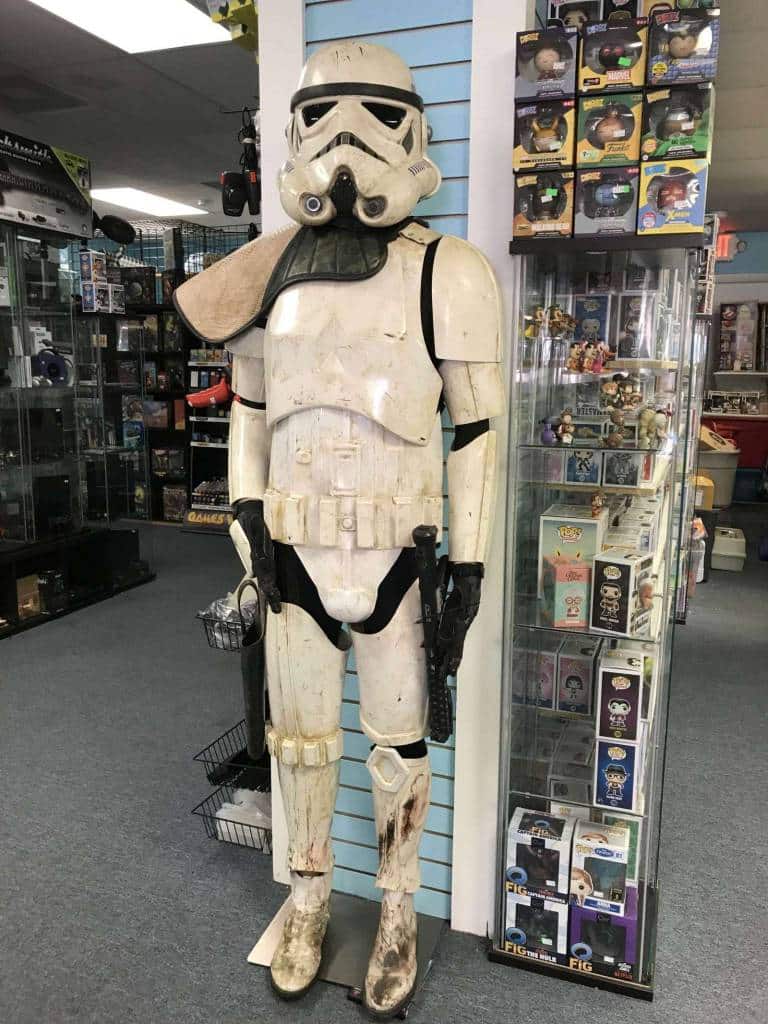 Vintage & Current Collectibles