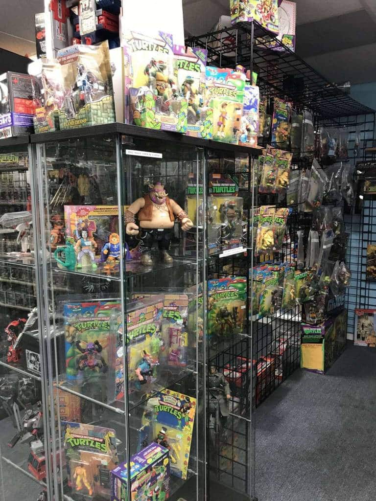 Vintage & Current Collectibles