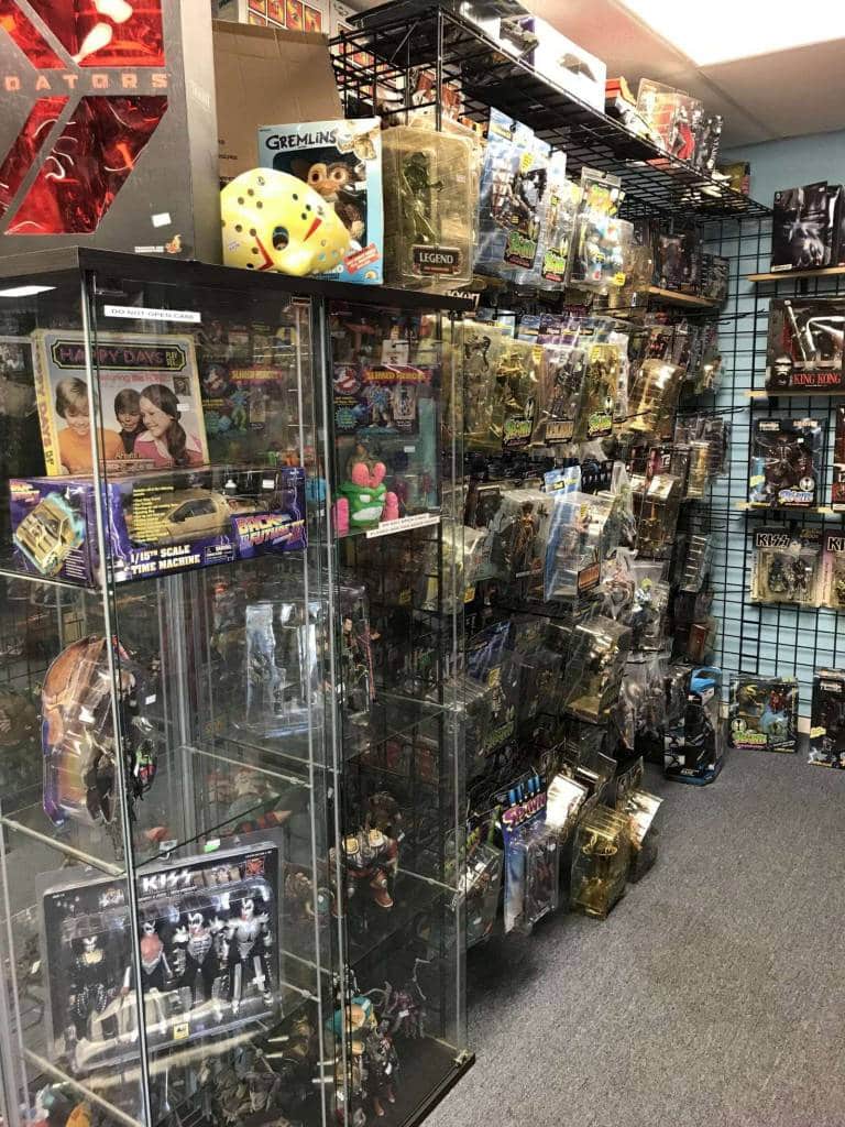 Vintage & Current Collectibles