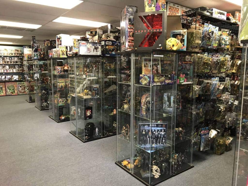 Vintage & Current Collectibles