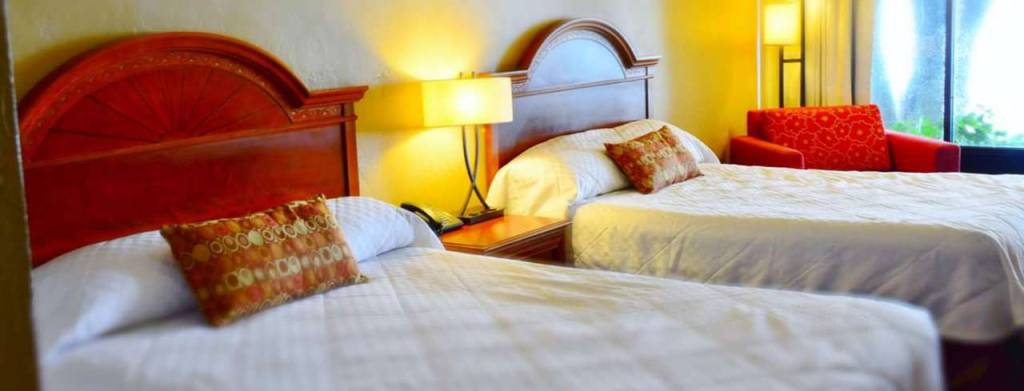 Crystal Cove Riverfront Resort & Suites Palatka