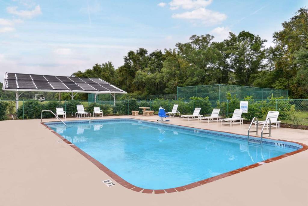 Magnuson Hotel Wildwood Inn