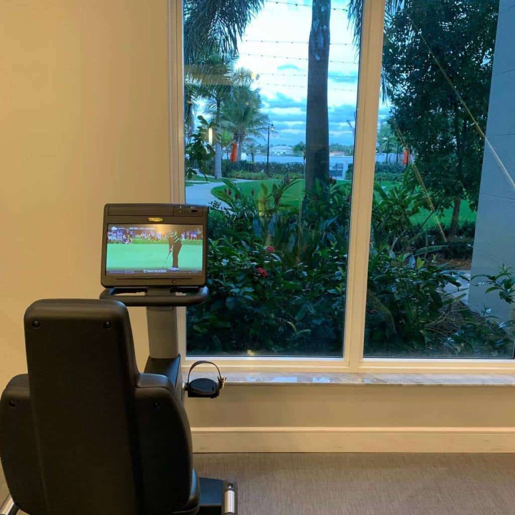 Aura Seaside Apartments