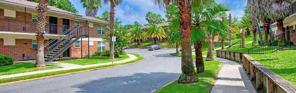 Gadsden Arms Apartments