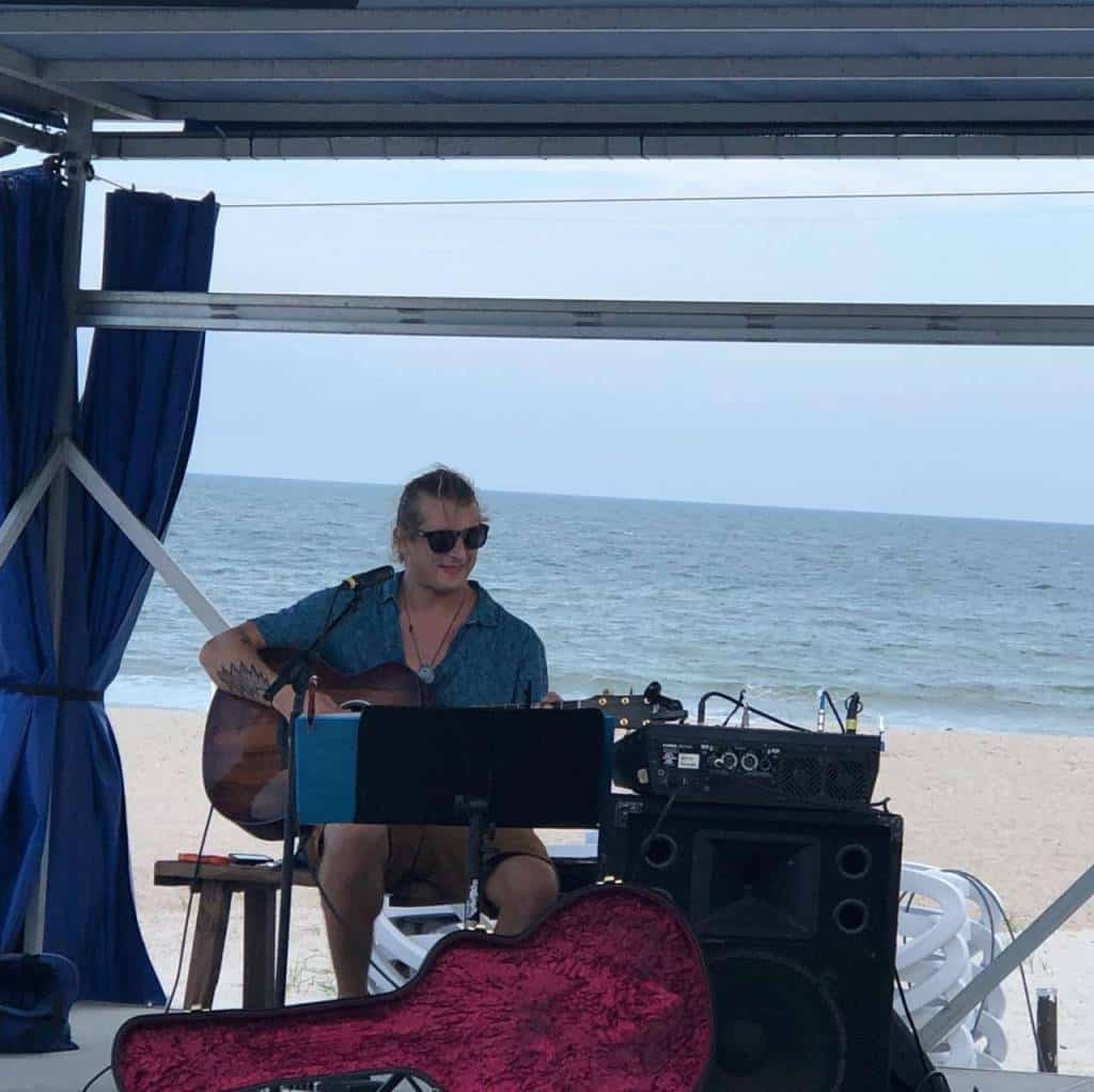 The Sandbar & Kitchen