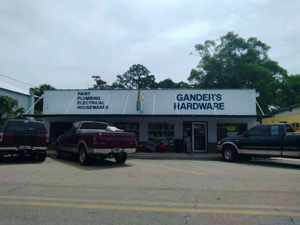 Gander's Hardware Bait & Tackle