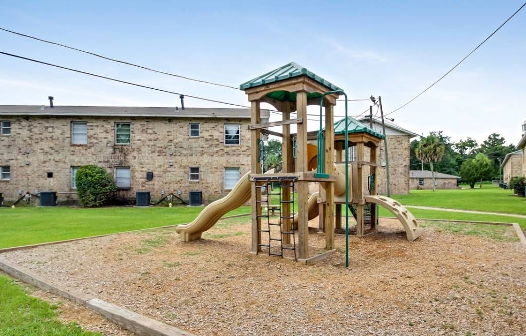 Spring Hill Apartments