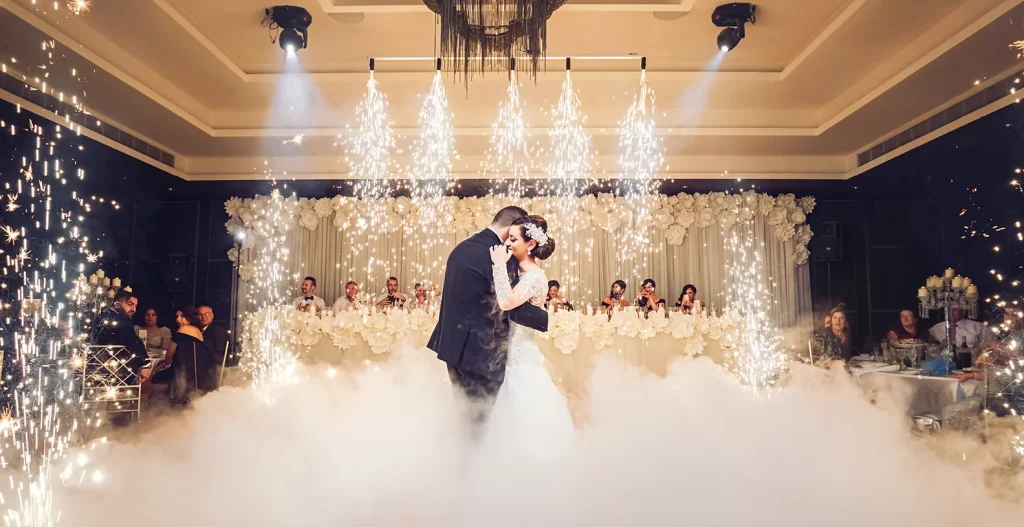 ROYALTY EVENTS & PHOTOBOOTHS