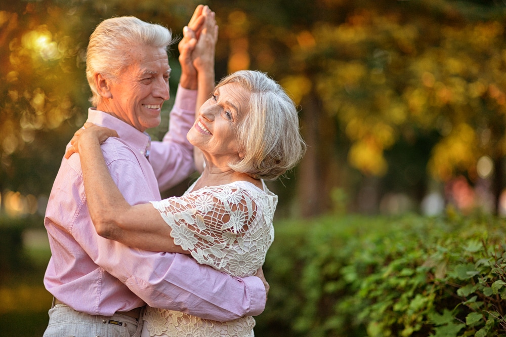 dancing couple enjoying retirement