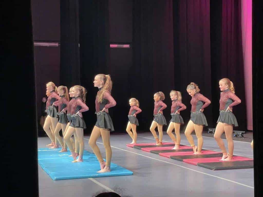 Academy-Dance & Performing
