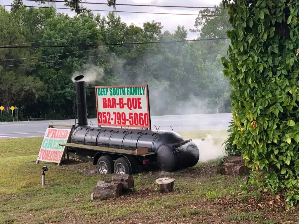 https://allaboutthesunshinestate.com/listing/deep-south-family-bbq/
